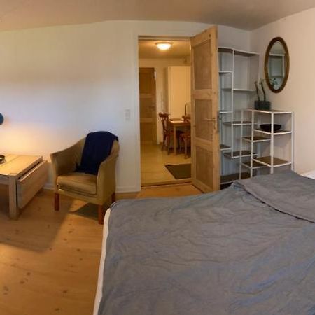 Apartamento Vaerelse Med Eget Kokken Og Bad Esbjerg Exterior foto